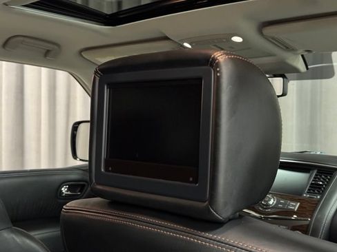 Used 2020 Nissan Armada Platinum w/ Captain's Chairs Package RWD image 13