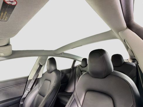 Used 2018 Tesla Model 3 Long Range AWD/4WD image 16