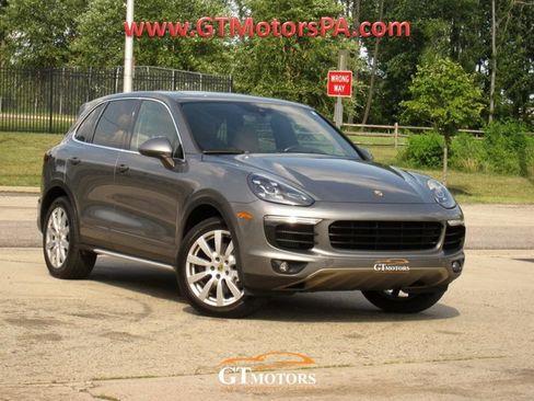 Used 2018 Porsche Cayenne S w/ Premium Package Plus AWD/4WD image 1