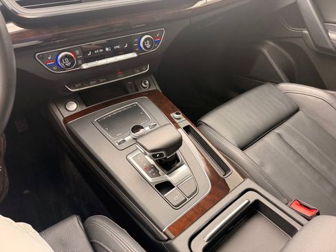 Used 2018 Audi Q5 Prestige AWD/4WD image 16