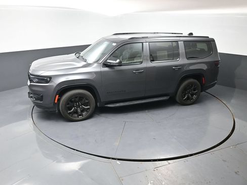 Used 2024 Jeep Wagoneer Series II AWD/4WD image 47