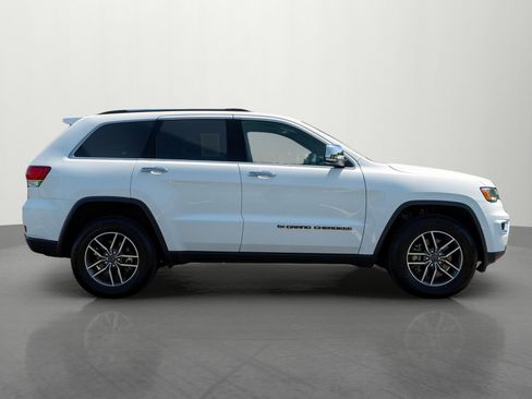 Used 2022 Jeep Grand Cherokee Limited w/ Trailer Tow Group IV AWD/4WD image 8