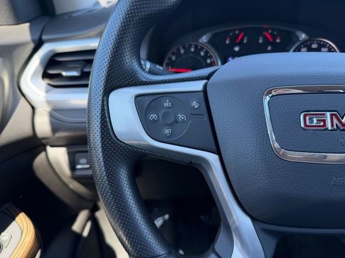 Used 2022 GMC Acadia SLE FWD image 15
