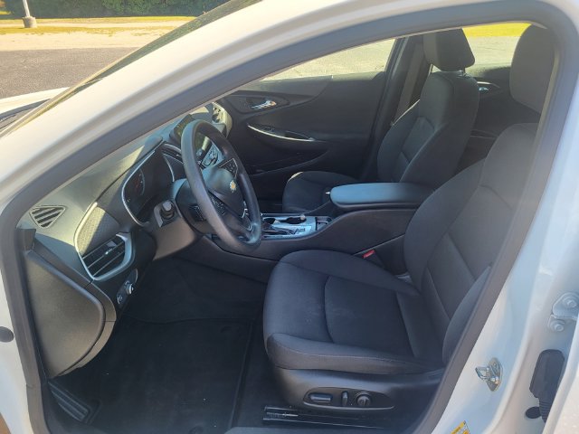 Used 2024 Chevrolet Malibu LS w/ Driver Confidence Package FWD image 10
