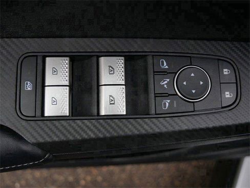 Used 2025 Mitsubishi Outlander SEL image 17