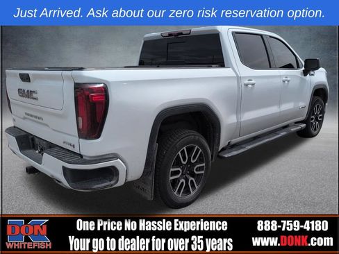 Used 2023 GMC Sierra 1500 AT4 w/ AT4 Premium Package AWD/4WD image 5