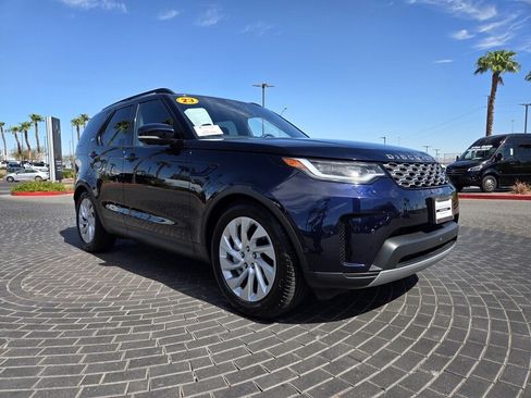Used 2023 Land Rover Discovery S AWD/4WD image 7