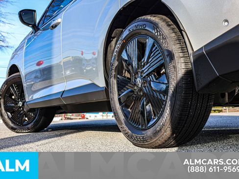 Certified 2025 Nissan Murano SV image 15