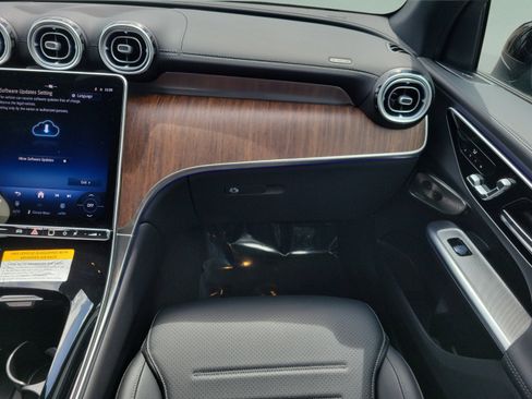 Certified 2026 Mercedes-Benz GLC 300 4MATIC image 15