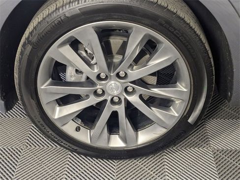 Used 2021 Buick Envision Avenir w/ Technology Package II image 8