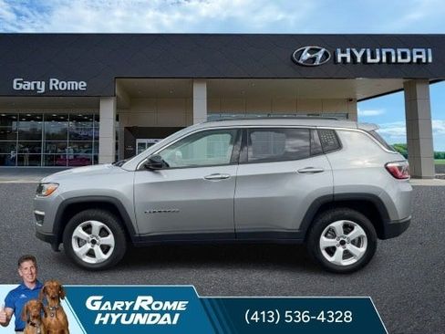 Used 2020 Jeep Compass Latitude w/ Cold Weather Group AWD/4WD image 5