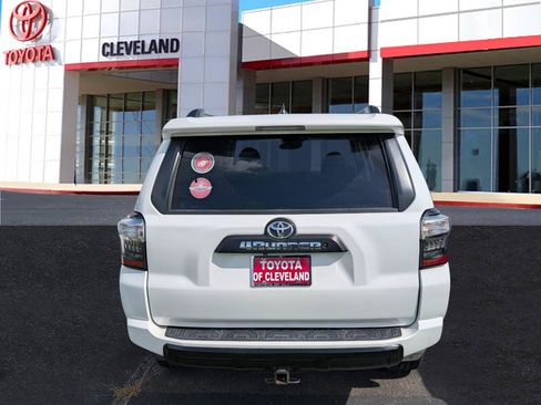 Used 2016 Toyota 4Runner TRD Pro AWD/4WD image 6