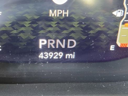 Used 2023 Jeep Wrangler Sahara image 10