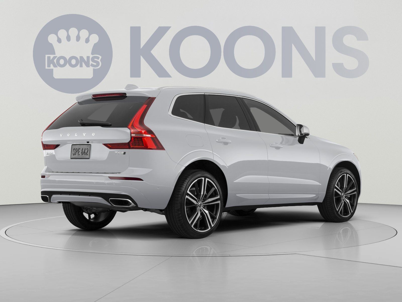 Used 2019 Volvo XC60 T6 Momentum w/ Multimedia Package AWD/4WD image 4