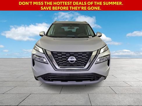 Used 2023 Nissan Rogue SV w/ SV Premium Package FWD image 3