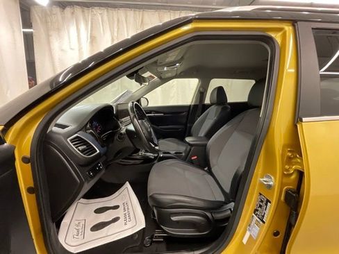 Used 2022 Kia Seltos S FWD image 10