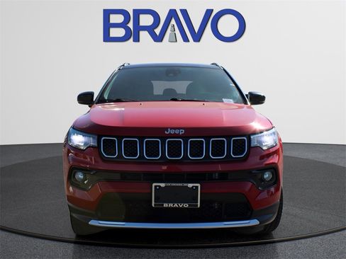 Used 2023 Jeep Compass Limited image 2