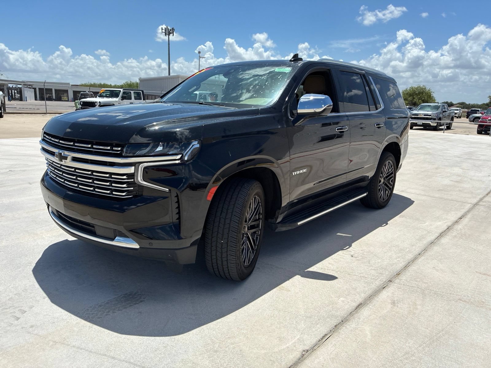 Used 2021 Chevrolet Tahoe Premier AWD/4WD image 7