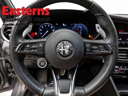 Used 2024 Alfa Romeo Giulia Veloce AWD/4WD image 10