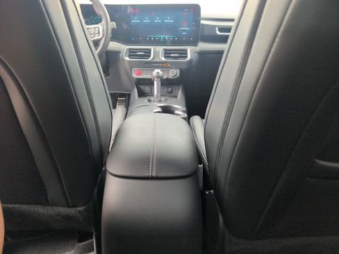 Used 2024 Ford Mustang GT Premium RWD image 31