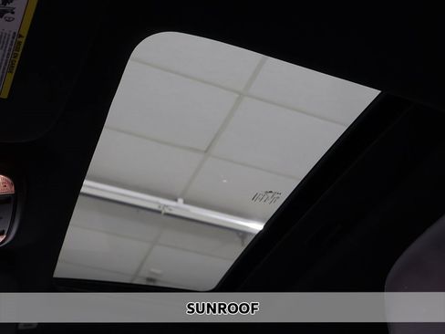 Used 2022 Dodge Durango R/T w/ Blacktop Package image 4