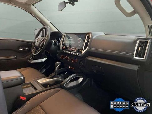 Used 2025 Nissan Frontier SV image 70
