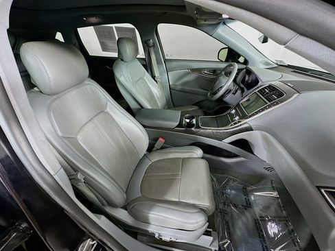 Used 2020 Lincoln Nautilus Reserve w/ Equipment Group 201A AWD/4WD image 36