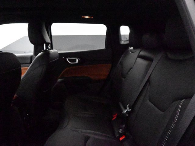 New 2025 Jeep Compass Limited w/ Elite Group AWD/4WD image 14