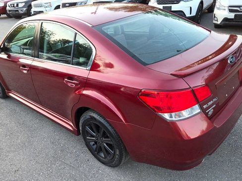 Used 2010 Subaru Legacy 2.5i Premium AWD/4WD image 11