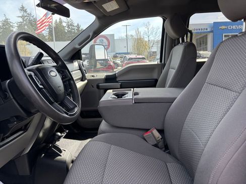 Used 2018 Ford F550 4x4 Crew Cab Super Duty image 15