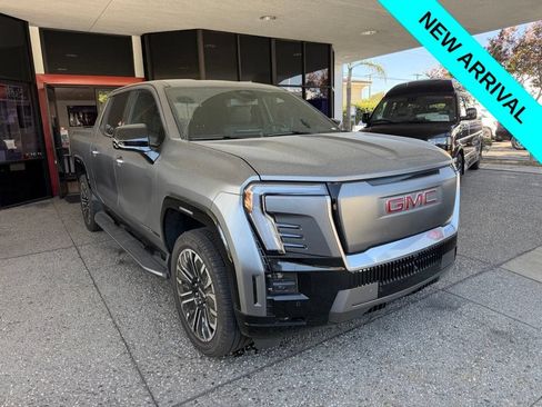Used 2026 GMC Sierra EV Denali AWD/4WD image 2