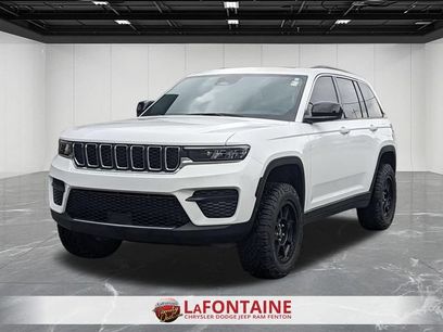 Used 2025 Jeep Grand Cherokee Laredo X w/ Luxury Tech Group I