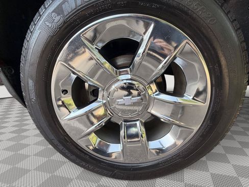 Used 2015 Chevrolet Silverado 1500 LTZ w/ LTZ Plus Package AWD/4WD image 15