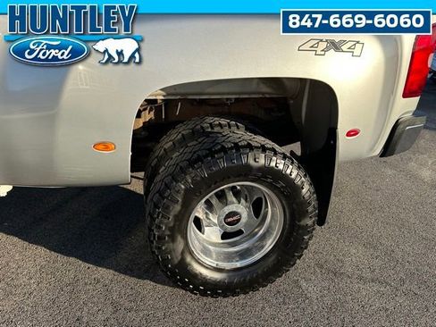 Used 2012 GMC Sierra 3500 SLE w/ SLE Preferred Package image 28