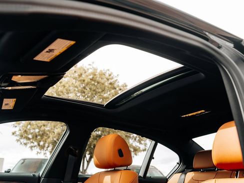 Used 2023 BMW 530i xDrive w/ Executive Package image 39