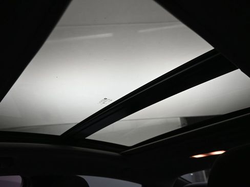 Certified 2024 Chevrolet Malibu LT image 17