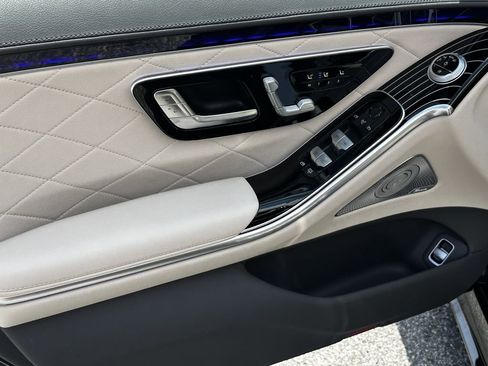 New 2026 Mercedes-Benz S 580e 4MATIC Sedan image 11