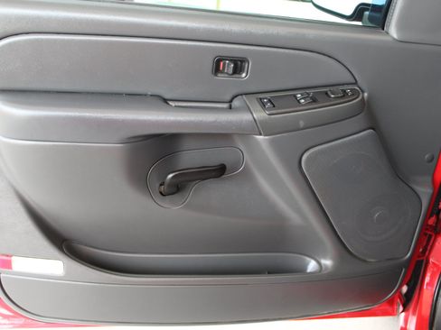 Used 2006 Chevrolet Silverado 1500 LS RWD image 21