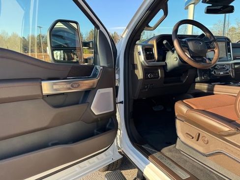 New 2025 Ford F250 King Ranch w/ Chrome Package image 15
