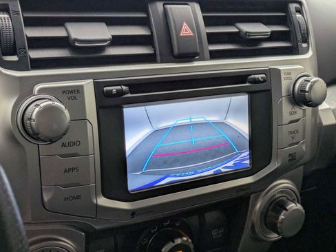 Used 2015 Toyota 4Runner SR5 AWD/4WD image 27