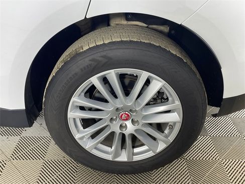 Used 2020 Jaguar F-PACE Prestige image 20