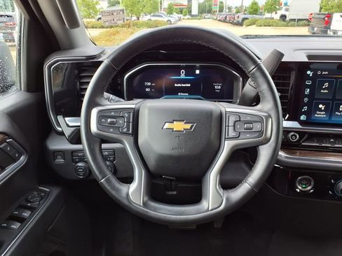 Used 2023 Chevrolet Silverado 1500 LT AWD/4WD image 20