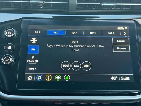 Used 2023 Chevrolet Bolt EUV LT image 15