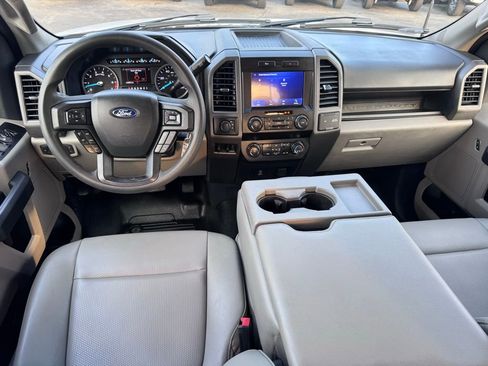 Used 2022 Ford F250 XL w/ Power Equipment Group image 6