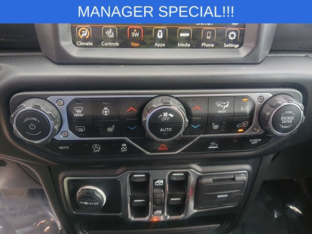 Used 2023 Jeep Wrangler Unlimited Sahara AWD/4WD image 30