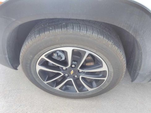 Used 2025 Chevrolet TrailBlazer LT FWD image 5