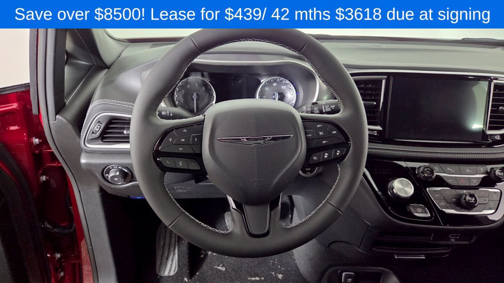 New 2026 Chrysler Pacifica Select w/ S Appearance Package FWD image 16