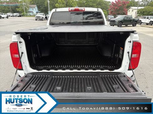 Used 2018 Chevrolet Colorado Z71 AWD/4WD image 5