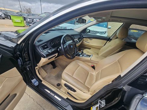 Used 2017 BMW 535i Gran Turismo image 8