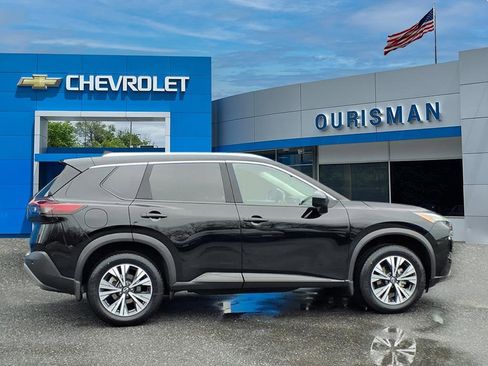 Used 2023 Nissan Rogue SV w/ SV Premium B Package image 2